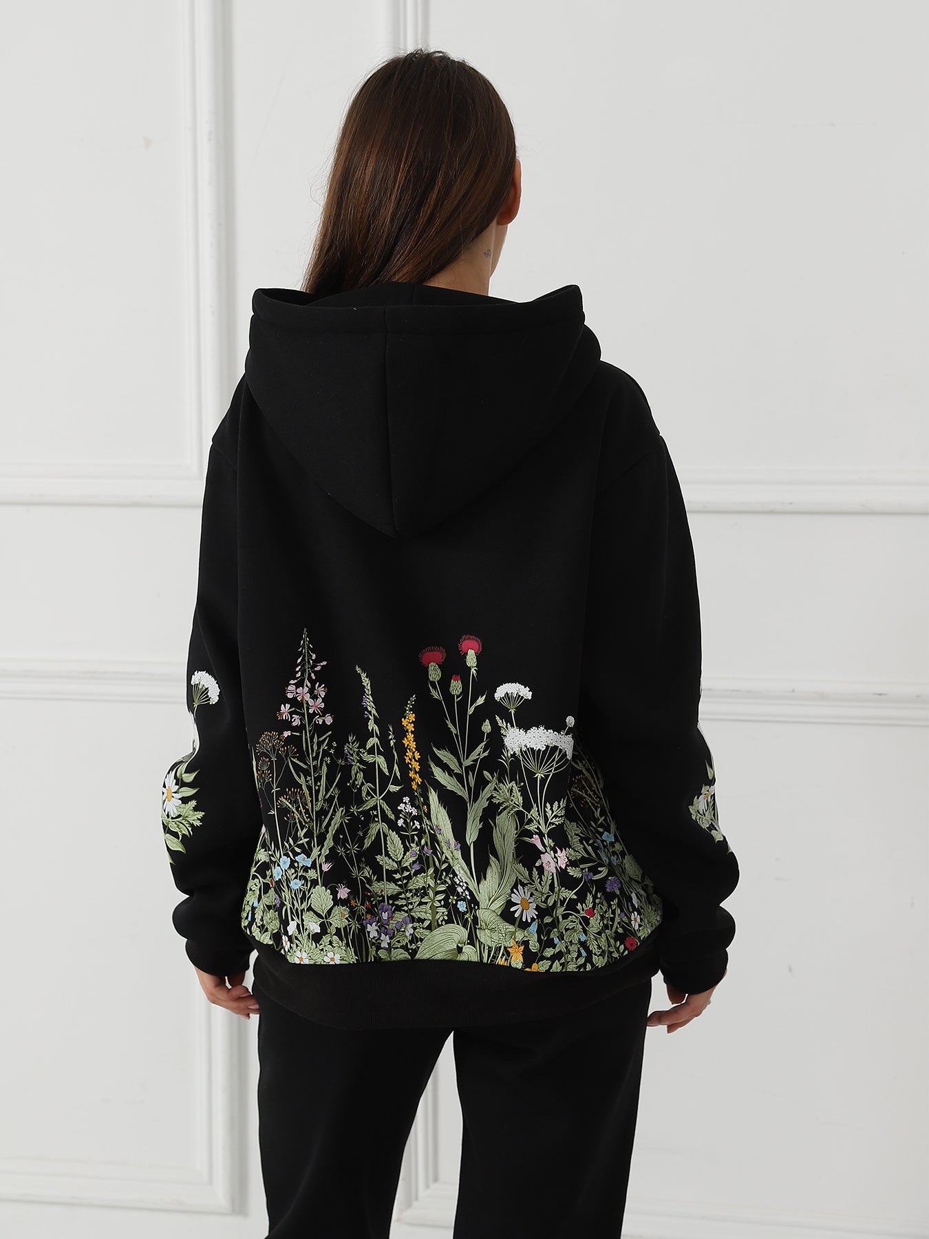 Women's Solid Color Floral Long Sleeved Sweatshirt - AMWLY